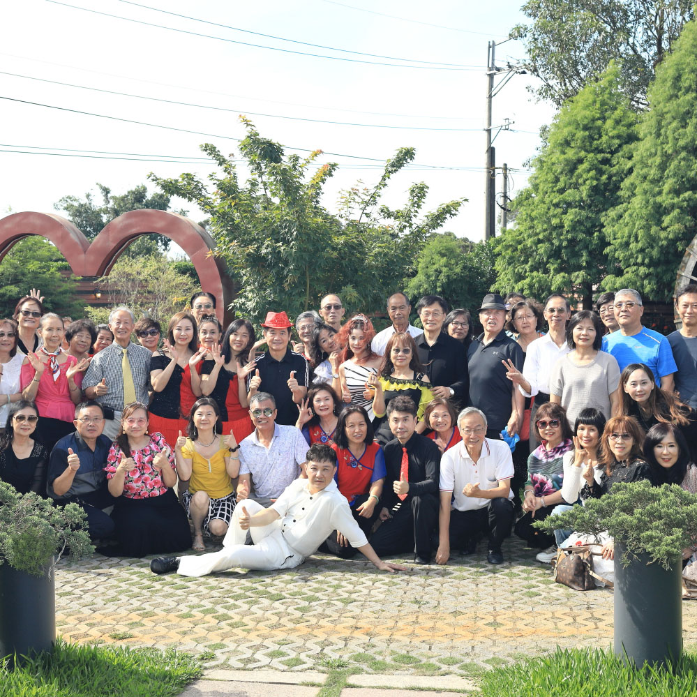 113 蔣老師－輕歌曼舞聯歡會-團體照
